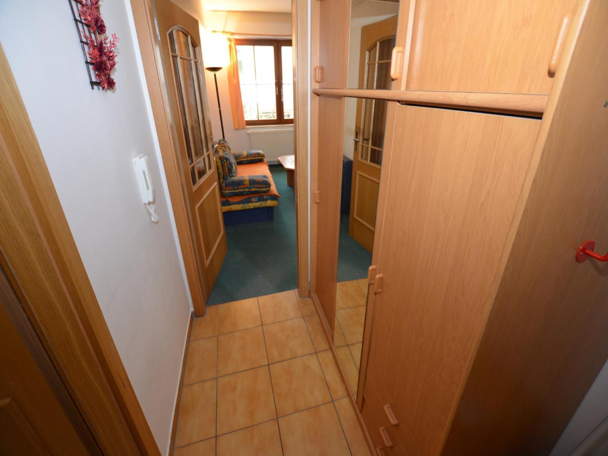 Snug Apartment In Jachymov Near Ski Area Kültér fotó